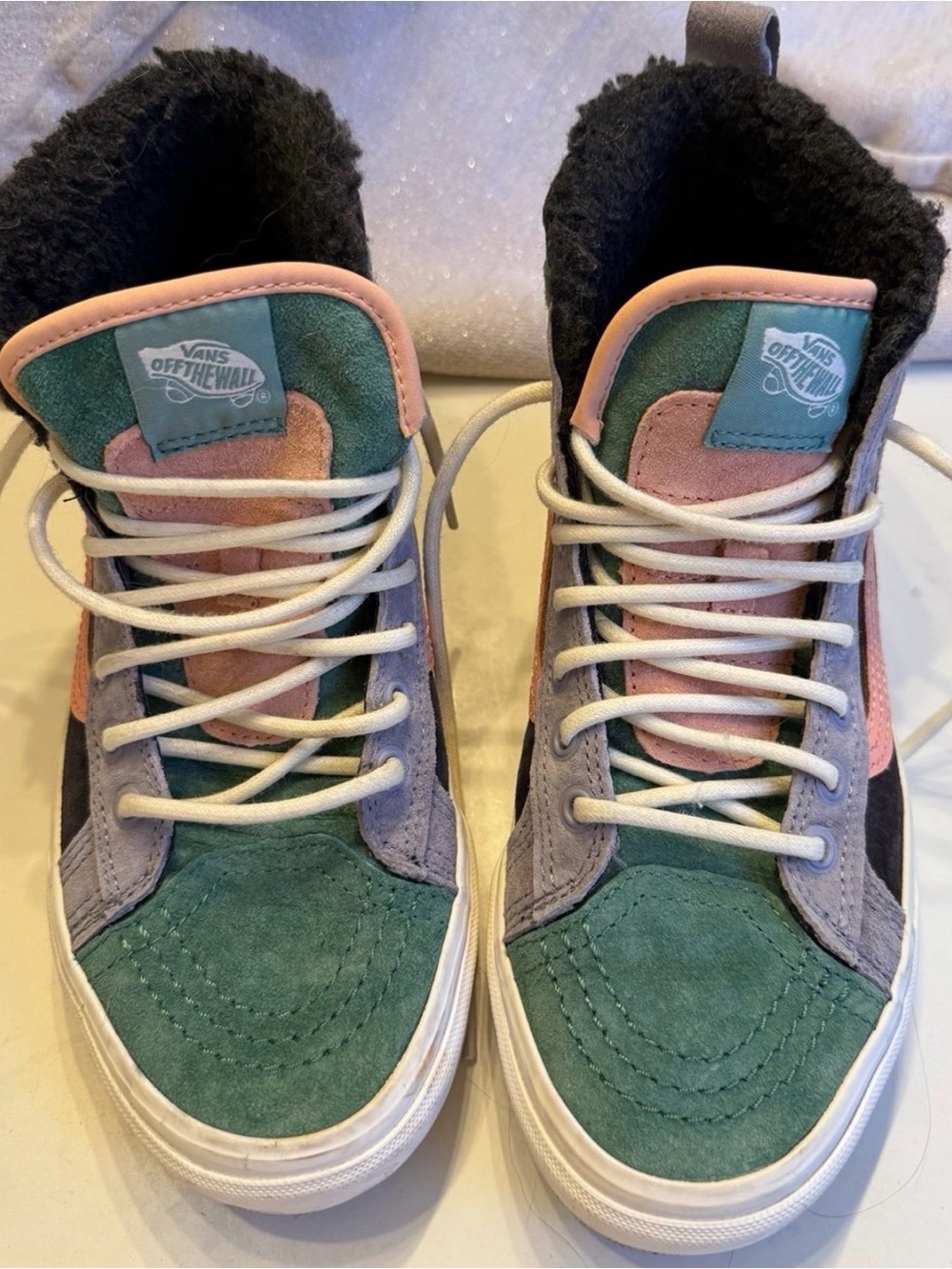Vans - Picture 2 of 3
